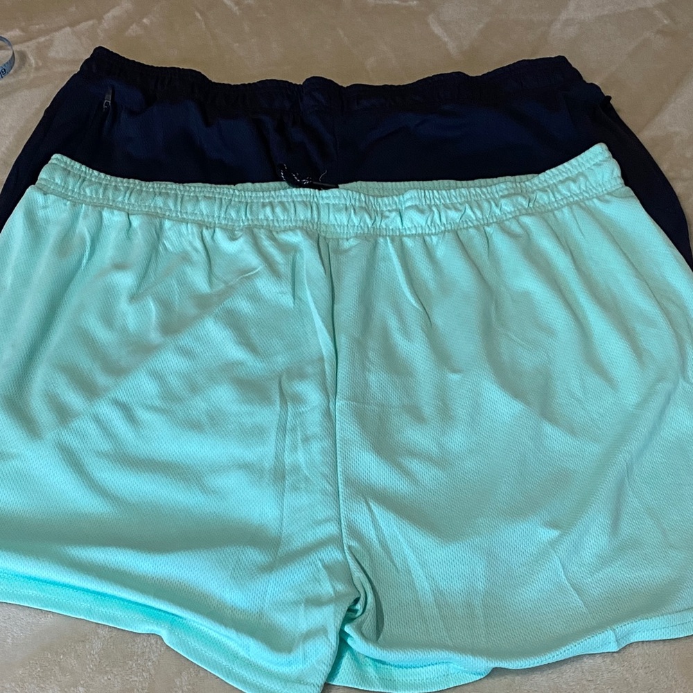Real Essentials men’s size XX Large shorts